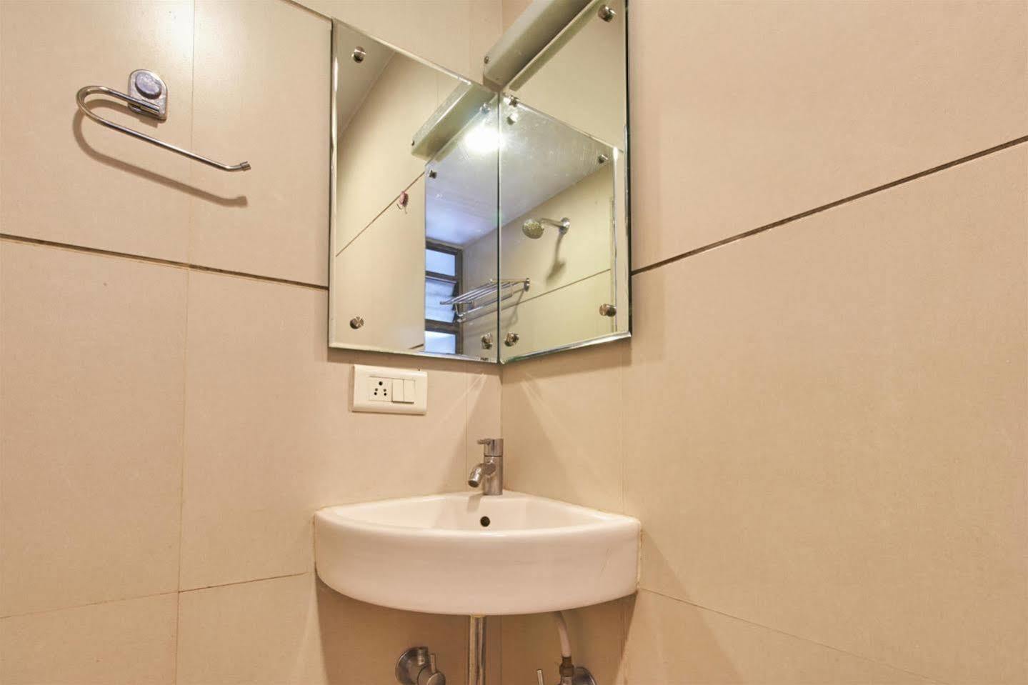 Hotel Adi Nágpur Kültér fotó